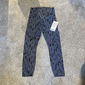 InStill HR Tight 25” NWT LULULEMON